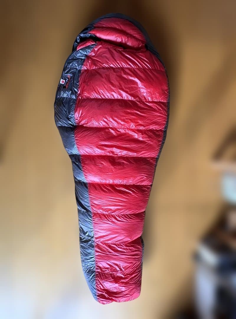 ナンガ ウルトラドライダウンバッグ1000DX UDD BAG レギュラー 赤