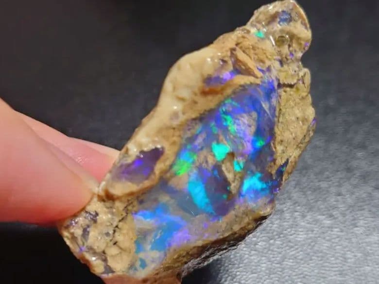 【60CT】エチオピア　オパール　原石　青　クリア　透明　ウェロ産