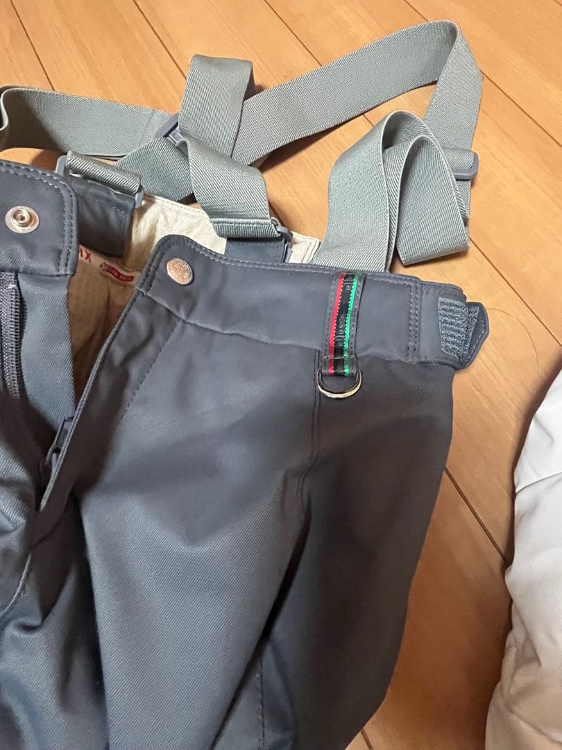 DESCENTE スキーウェアセット（ホワイト/グレー）