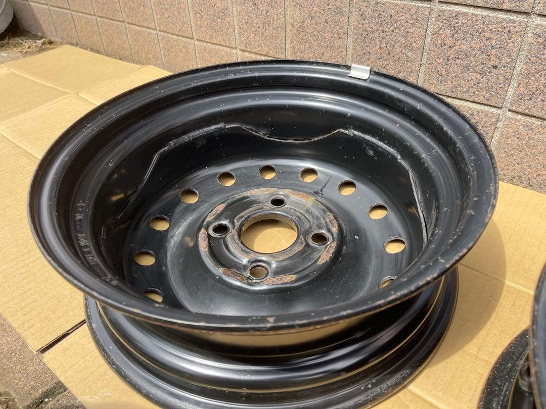 スチールホイール