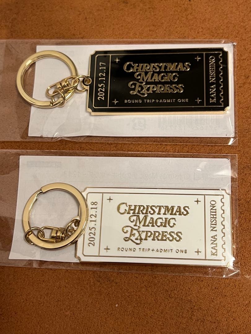 西野カナ　コンサート　ライブ　グッズ　チケット　キーホルダー 12.17 18