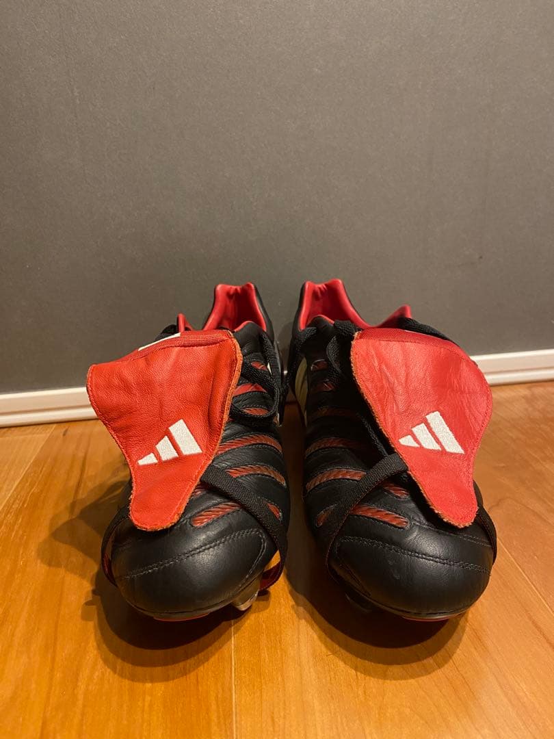 期間限定値下げ中『新品未使用』希少　アディダス　プレデターパルス