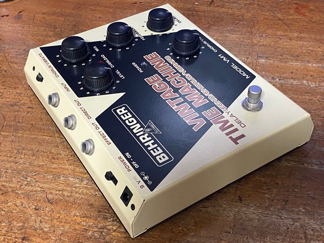 ギター BEHRINGER VINTAGE TIME MACHINE VM1