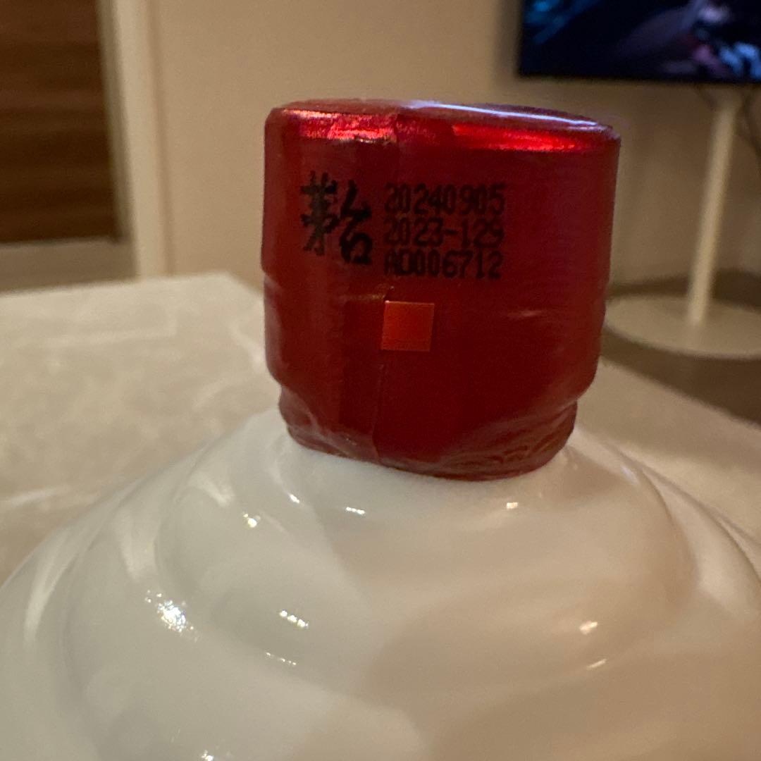 【高級酒、元値10万】茅台酒 焼酎 1リットル　1ML 2024年