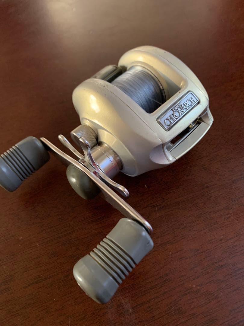 再々値下げ！　シマノ　SHIMANO クロナーク100 赤メタ