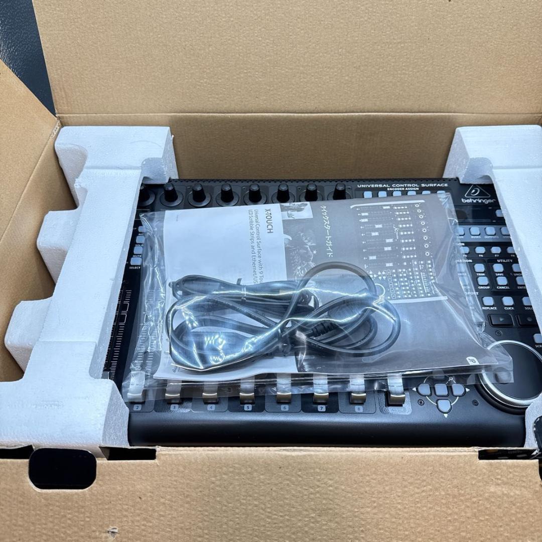 BEHRINGER X-TOUCH 外箱付き　オーディオインターフェイス