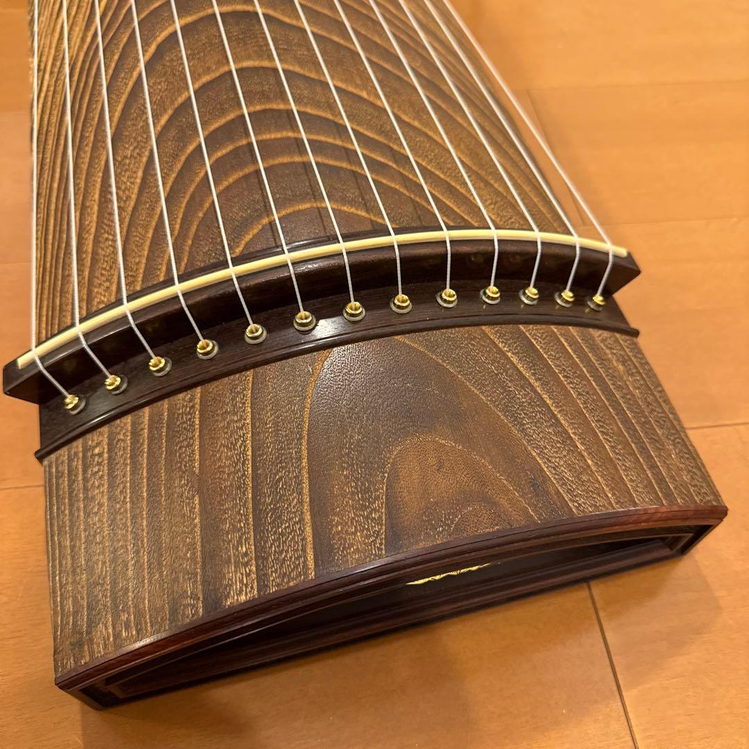 琴 13弦 綾杉彫り くり甲 福山琴