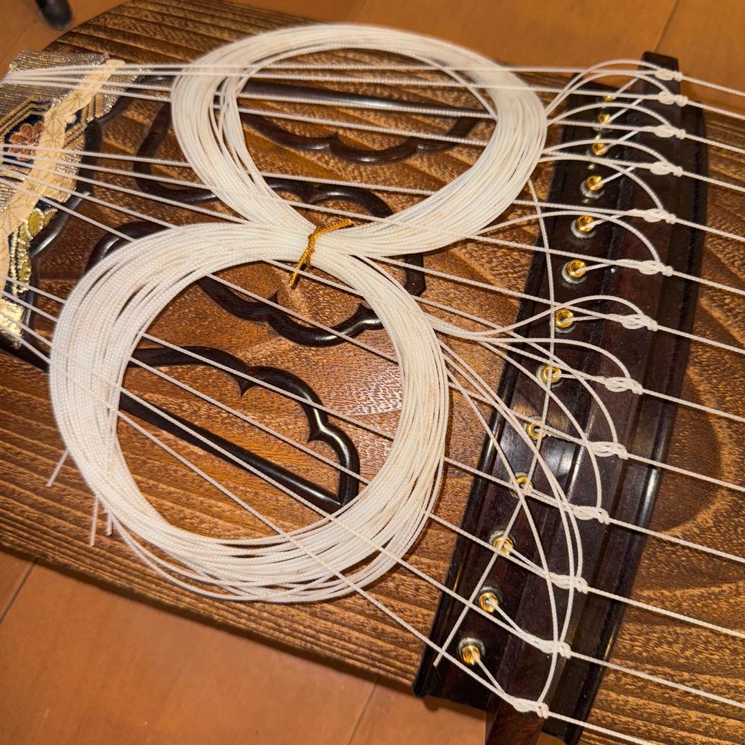 琴 13弦 綾杉彫り くり甲 福山琴