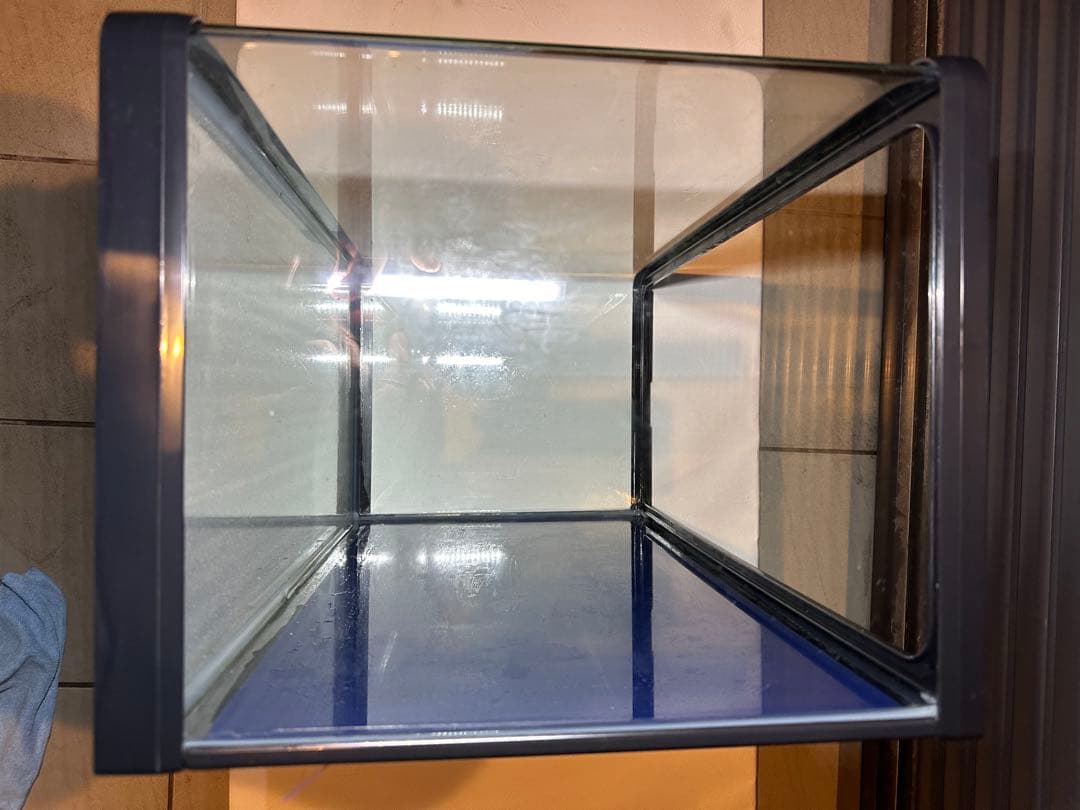 ６０センチ　水槽　曲げガラス　ライト　上部フィルター　GEX