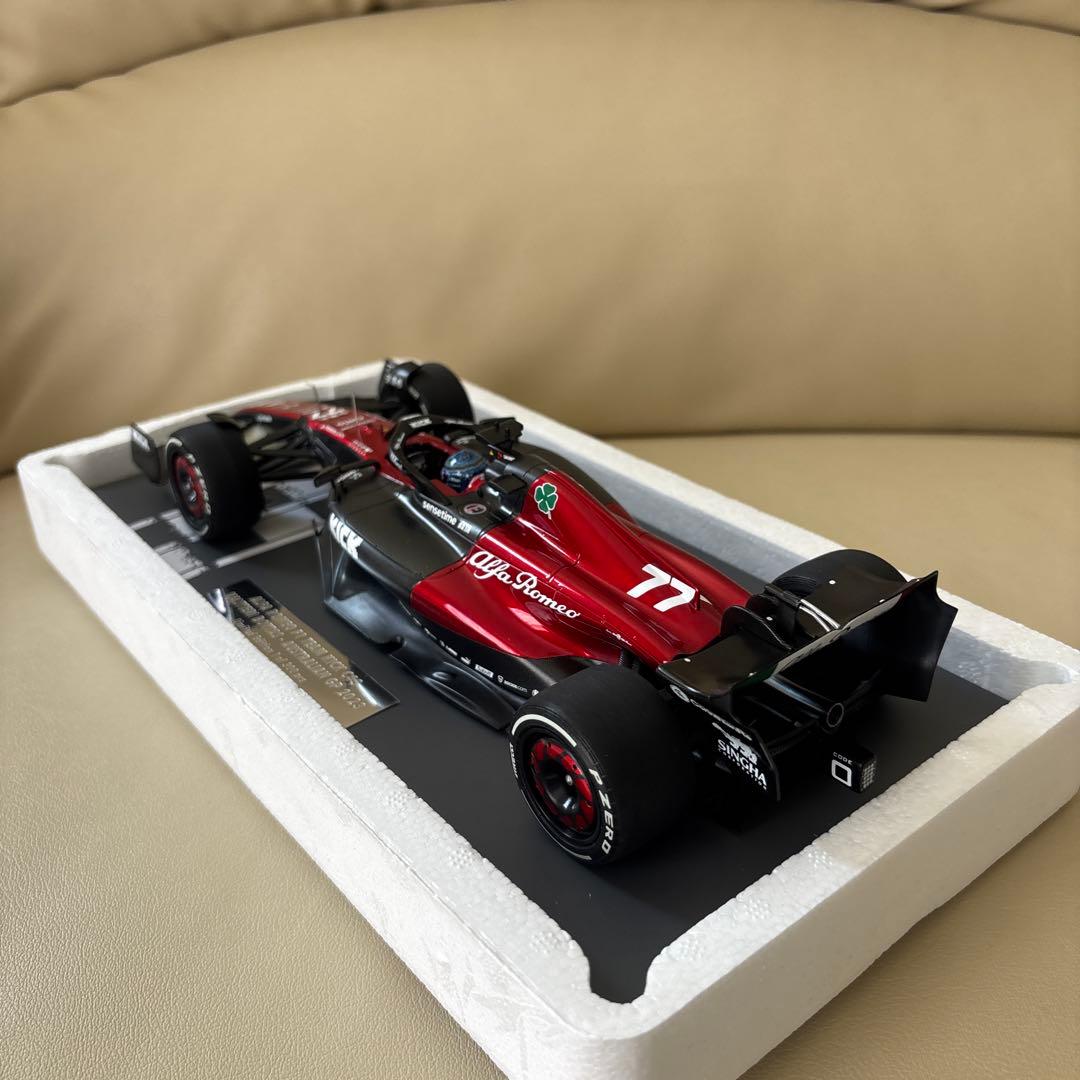 E-m-Y 様 1/18ミニチャンプス アルファロメオC43 V.ボッタス