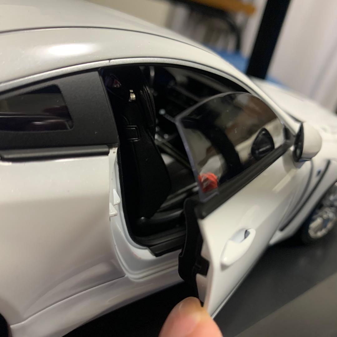 【非売品・希少品】レクサス RC-F ミニカー 1/18スケール