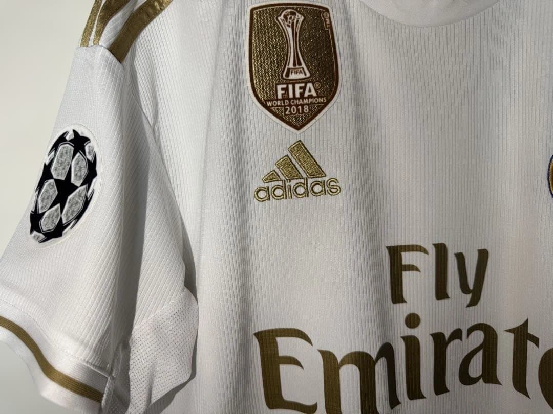 レアルマドリード　モドリッチ CLフルパッチ　ユニフォーム