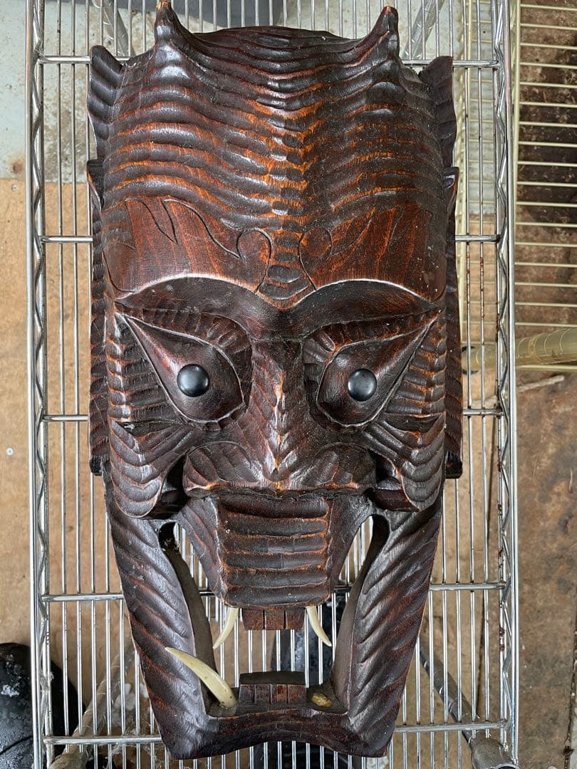 木製彫刻マスク 波状デザイン　一枚物