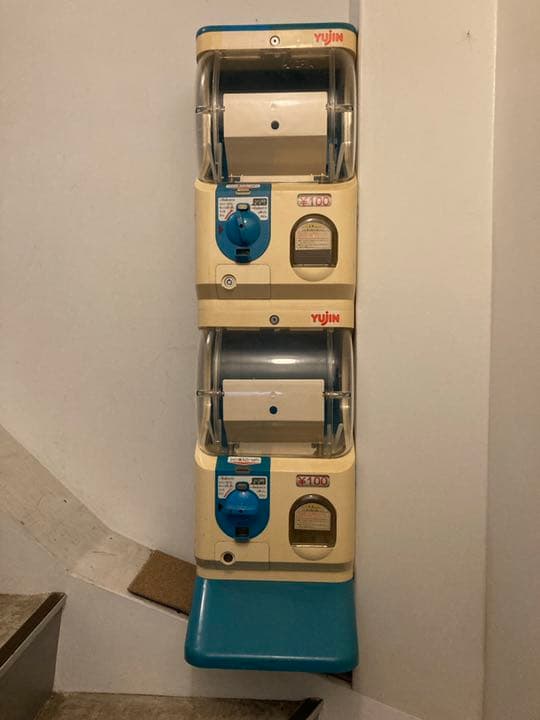 YUJIN ガチャガチャ 本体（2段式）