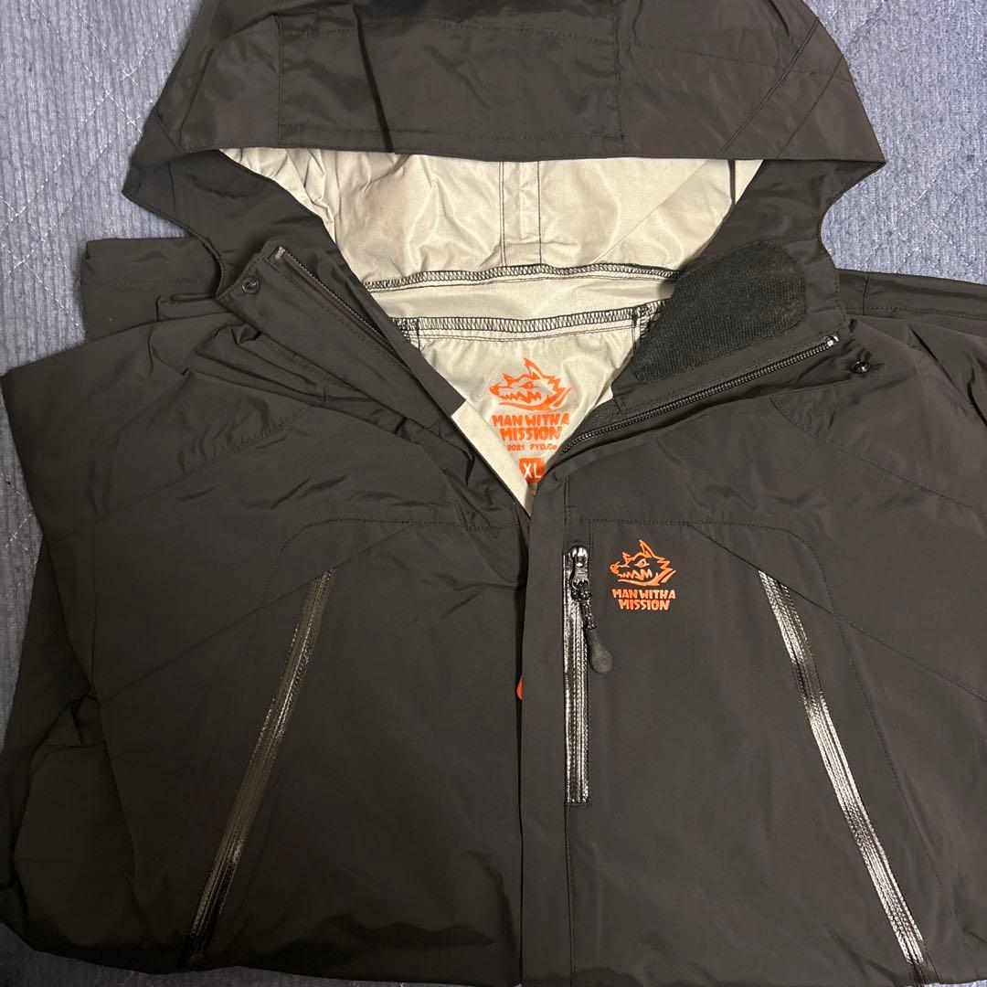 マンウィズアミッションマウンテンパーカー