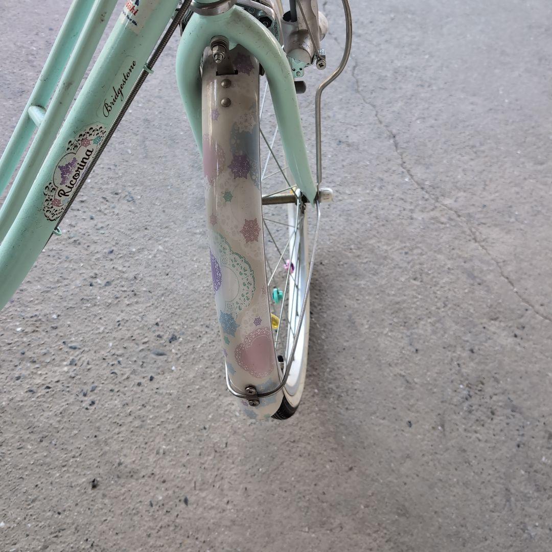 小学生　自転車　リコリーナ　ブリジストン　22インチ
