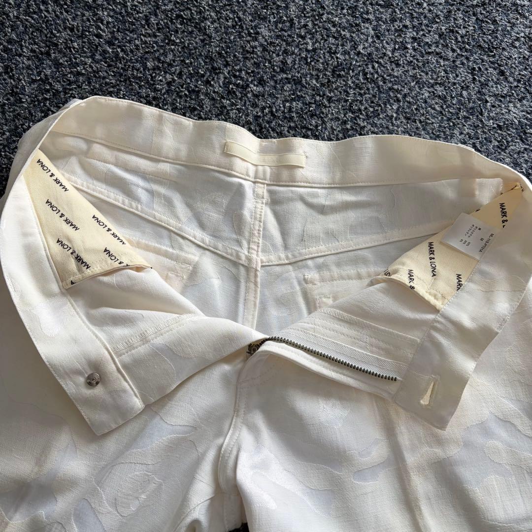 マークアンドロナ　総柄　カモフラ柄　ストレッチ　パンツ　ゴルフウェア　白　M