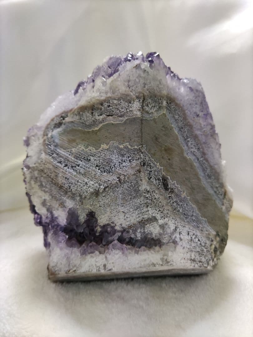 パワーストーン　原石　アメジスト　クラスター　重さ　1.325kg　№001