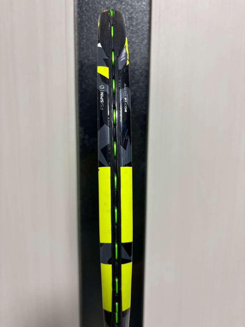 Babolat ピュアアエロ100 G2