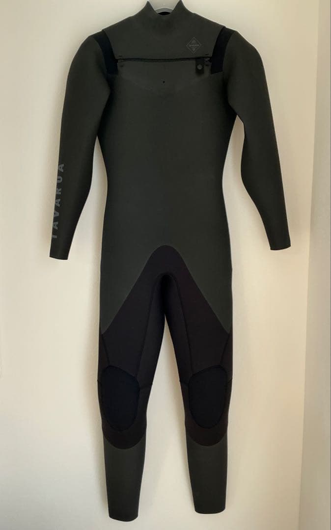 【新品、未使用】TAVARUA 5×3セミドライスーツ
