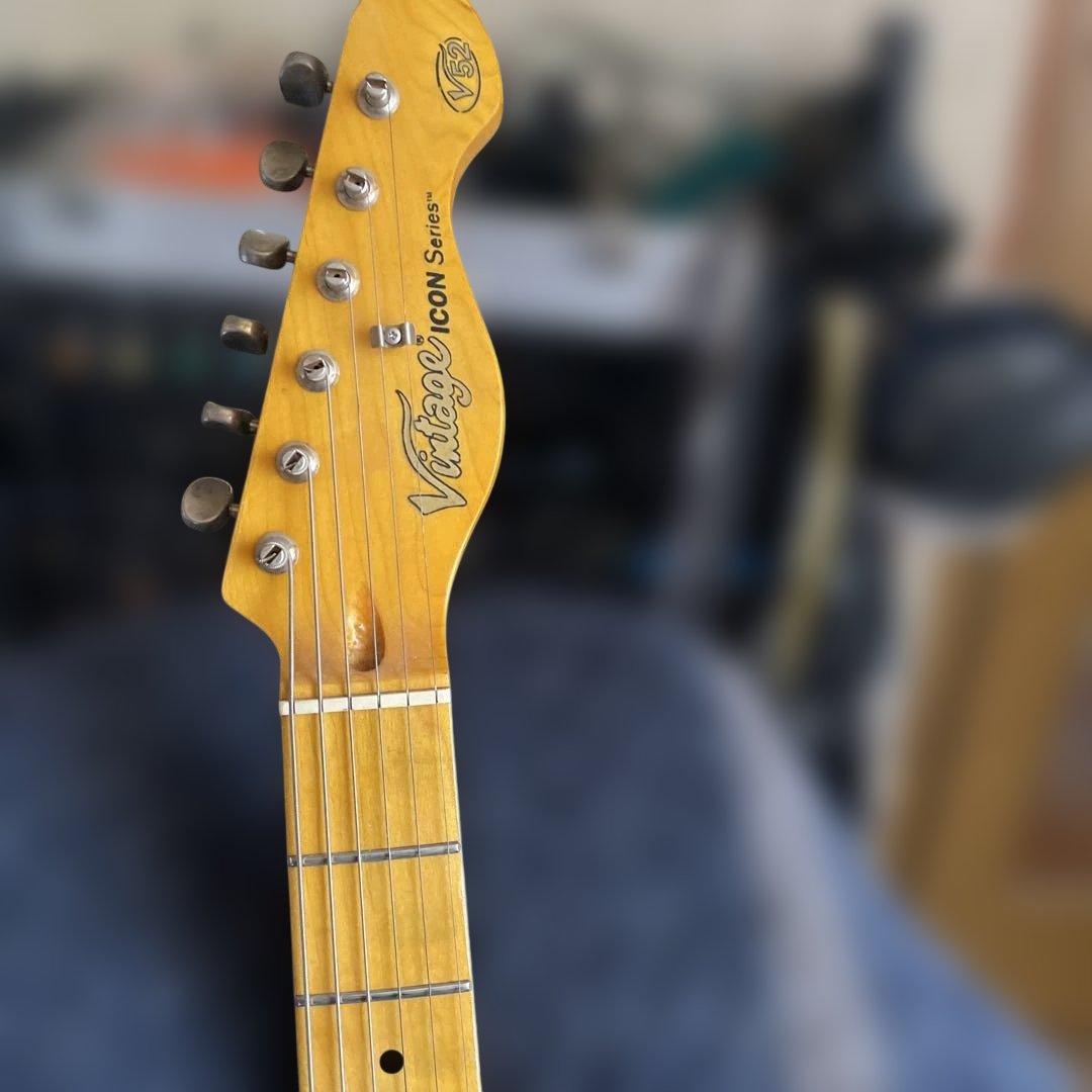 Vintage Icon Series V52 エレキギター