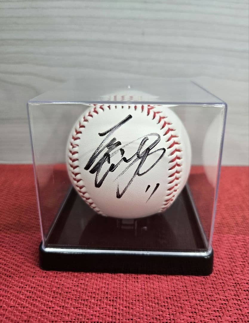大谷翔平 投手 直筆サインボール　北海道日本ハムファイターズ