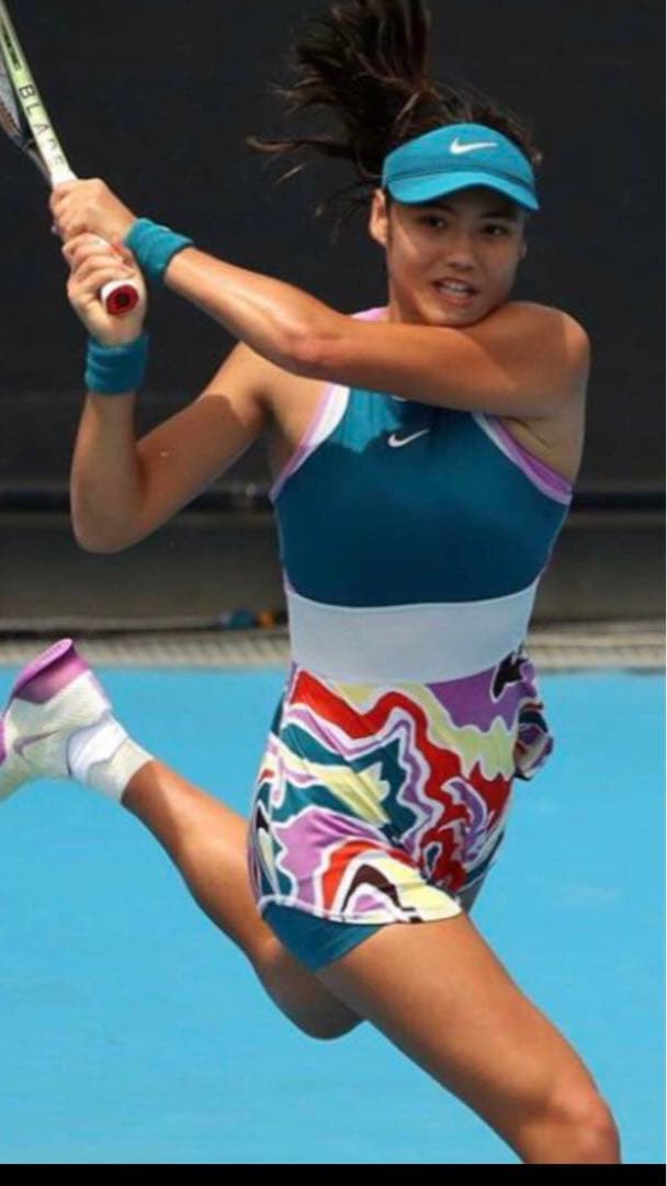 Nike テニスワンピース　全豪完売モデル