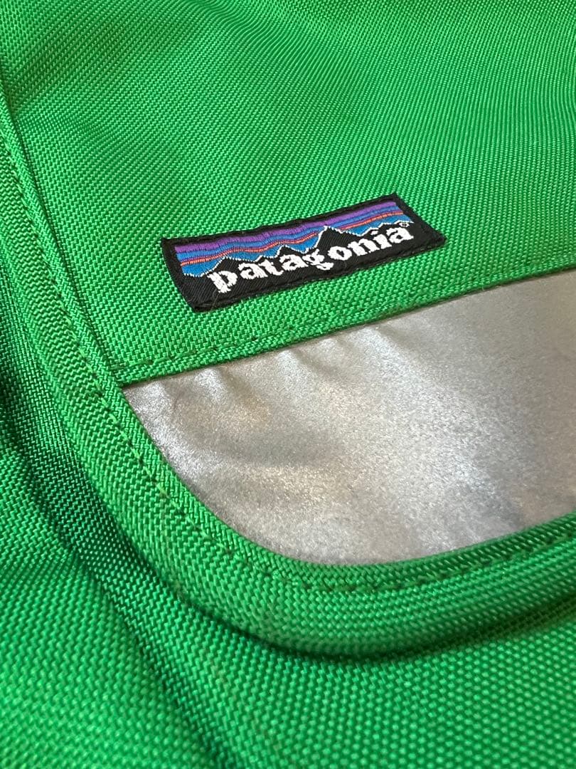 廃番 パタゴニア ハーフマス メッセンジャーバッグ 取り外し可能 PCバッグ付