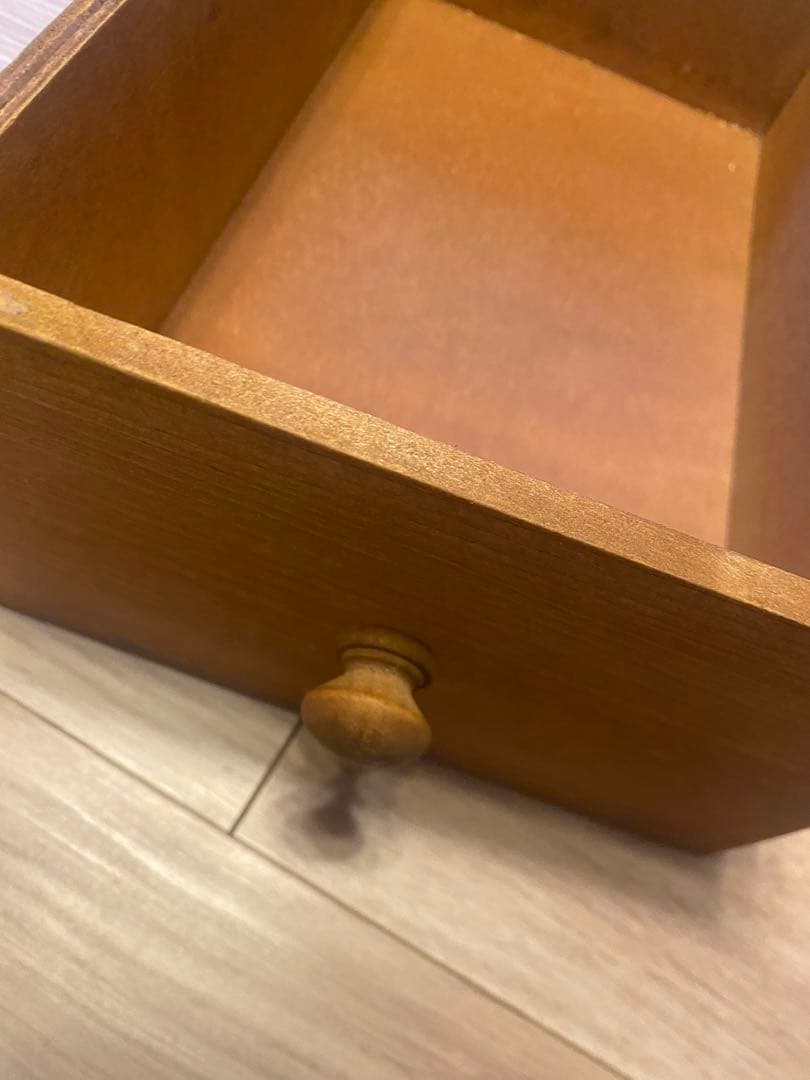 salut! サリュ　ナチュラルフレンチ　タンス　非売品、完売品