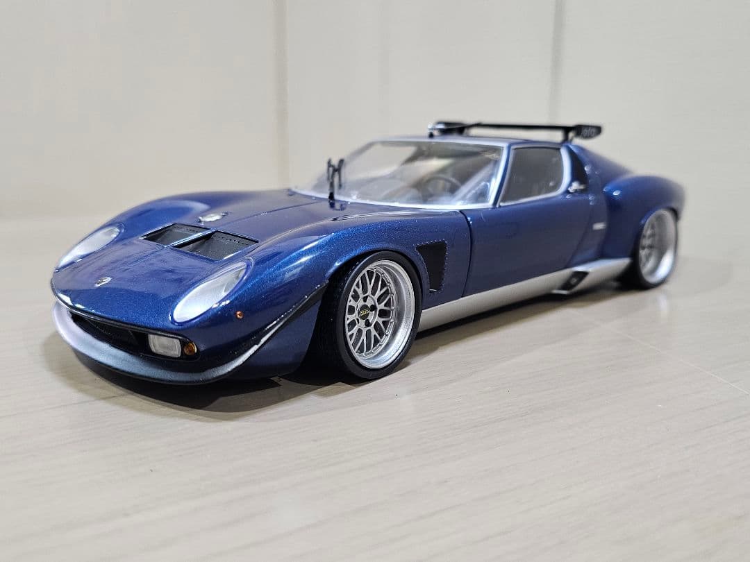 京商　1/18　ランボルギーニ・イオタ・SVR