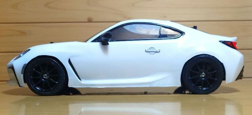 タミヤRCトヨタ白色GR86LEDライト付＆プロポ＆バッテリー充電器セット未走行