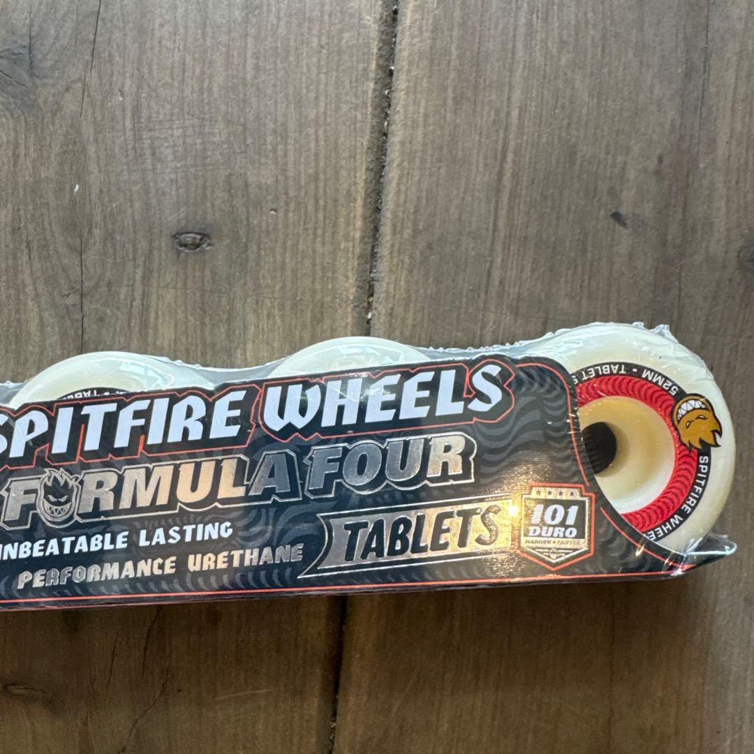 Spitfire Formula Four 52mm101Duro タブレット