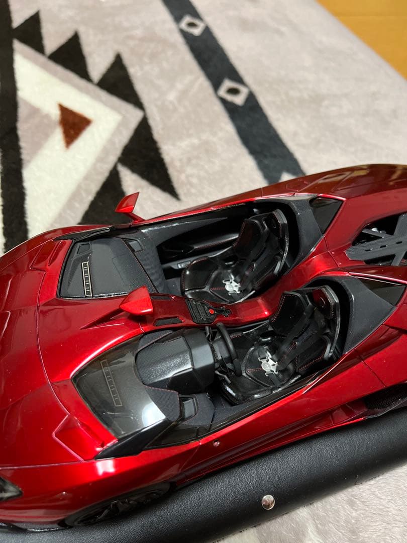 ランボルギーニ アヴェンタドール J 1/18 コレクションモデルMR 訳あり