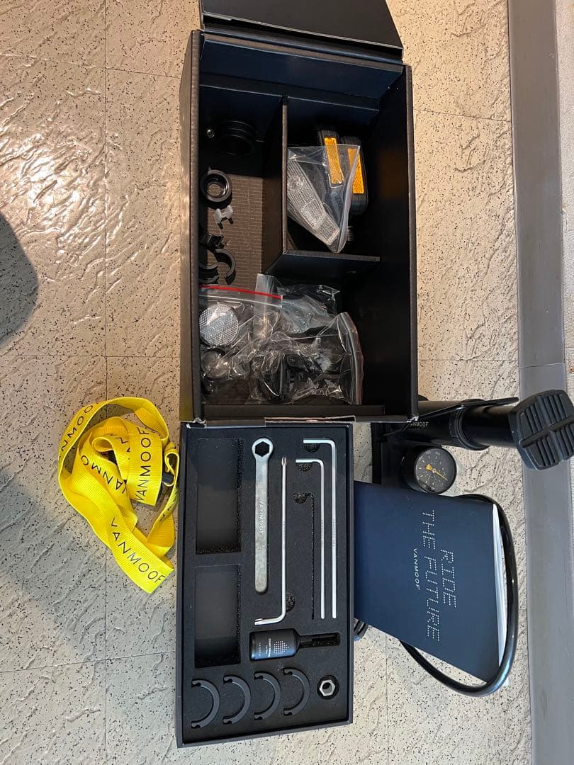 Vanmoof X3 ブラック【訳アリ・都内引き渡しのみ・バラ売り不可】