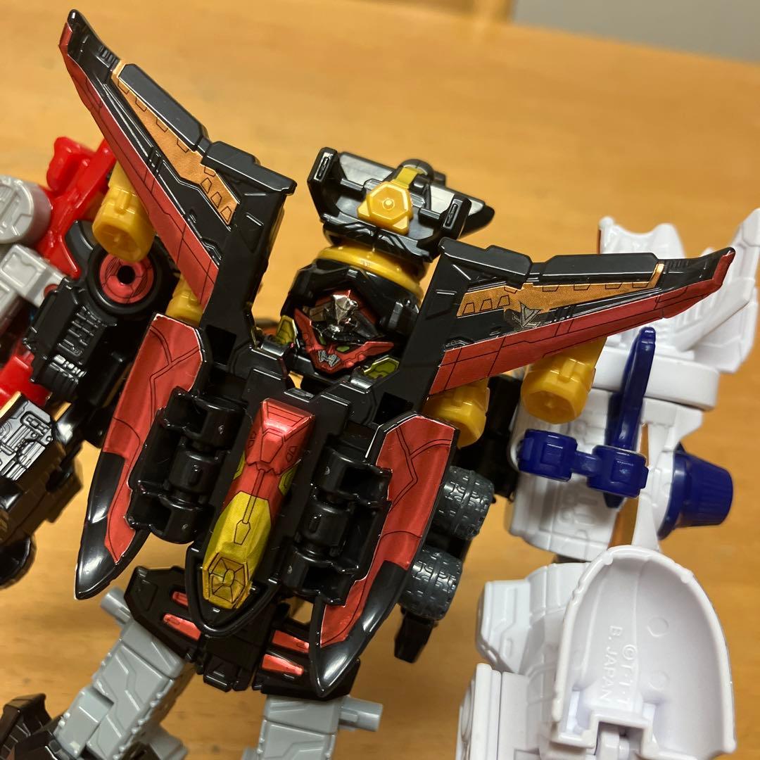 ミニプラ　ルパンレンジャー　パトレンジャー　グットクルカイザー　ロボ　ロボット