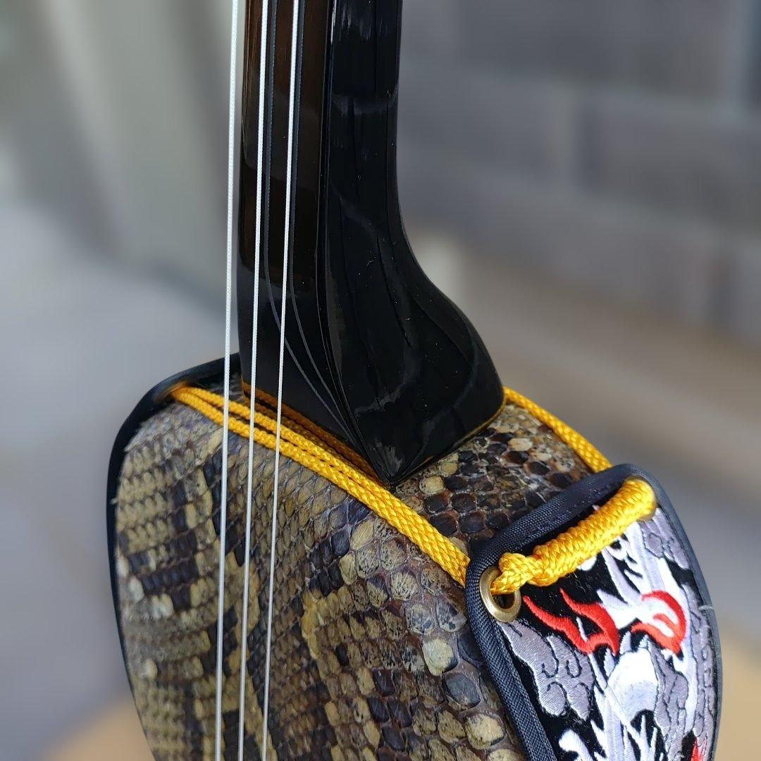 米須三線店 黒塗り強化二重貼り 500g 名店の高級三線