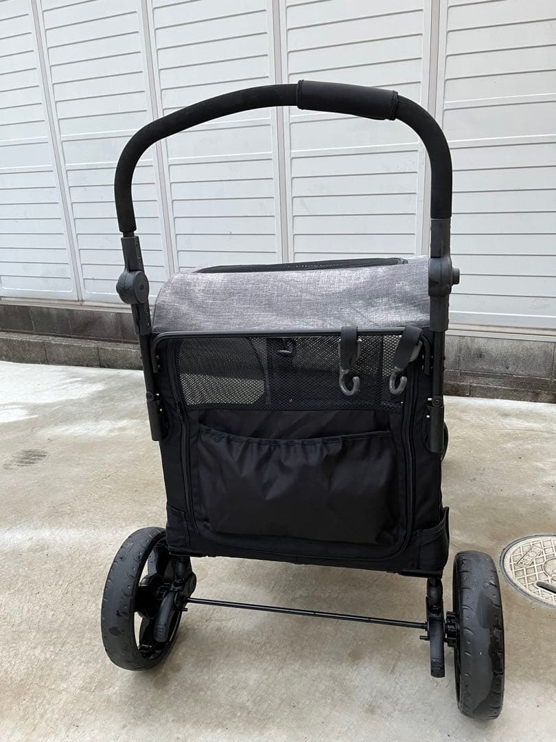 グレー メッシュ窓付き ペットカート　大型犬　多頭飼