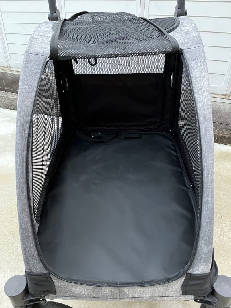 グレー メッシュ窓付き ペットカート　大型犬　多頭飼