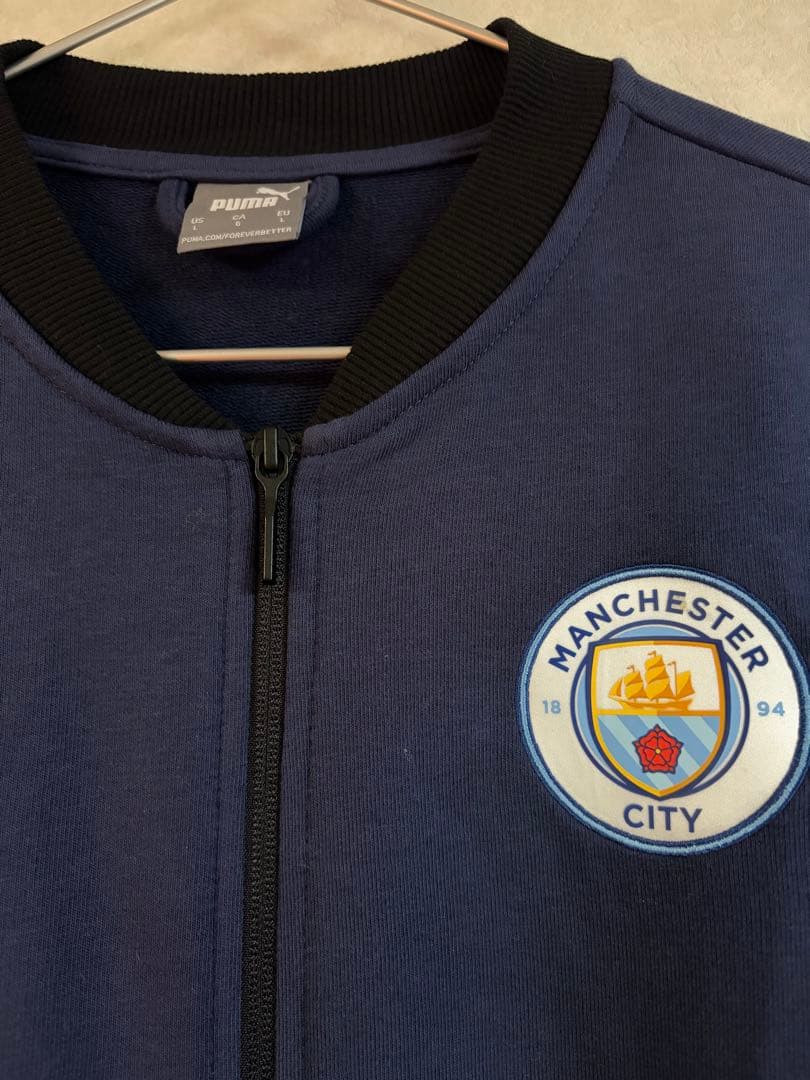 マンチェスターシティ　トレーニングスエット　上下セット　Lサイズ