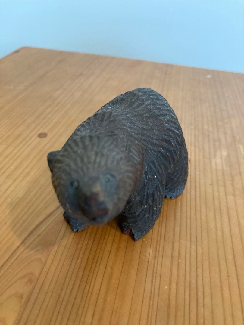 八雲　十倉金之　木彫り熊　銘あり