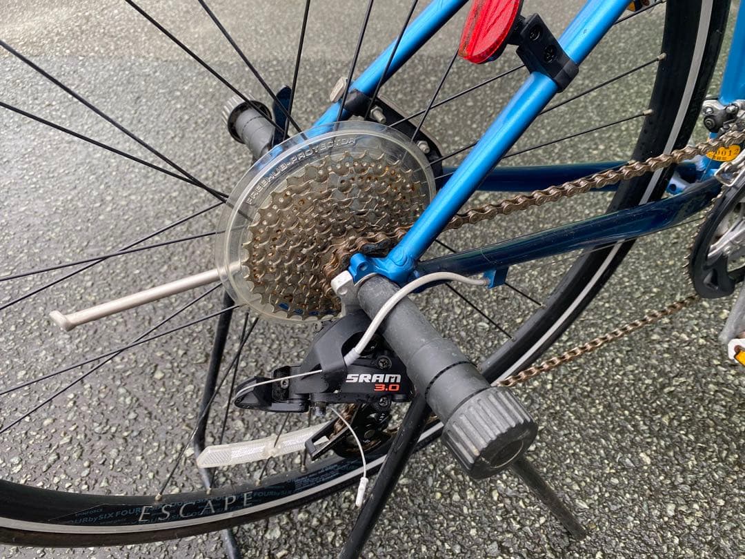 週末限定価格★綺麗な中古GIANT Escape R3 引取り限定