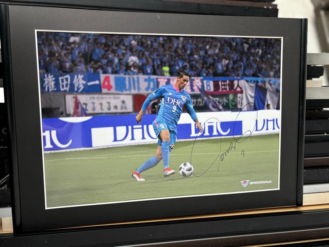フェルナンドトーレス　直筆サイン入り　アクションショット