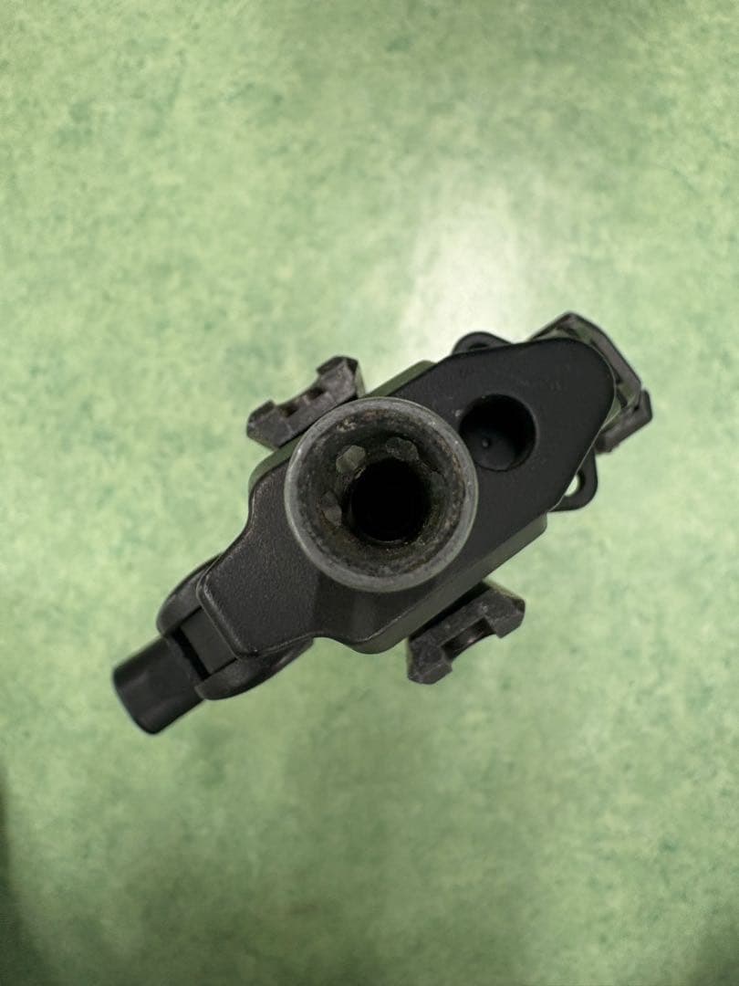 東京マルイ MP7 電動ガン マガジン3本　バッテリー　充電器付き