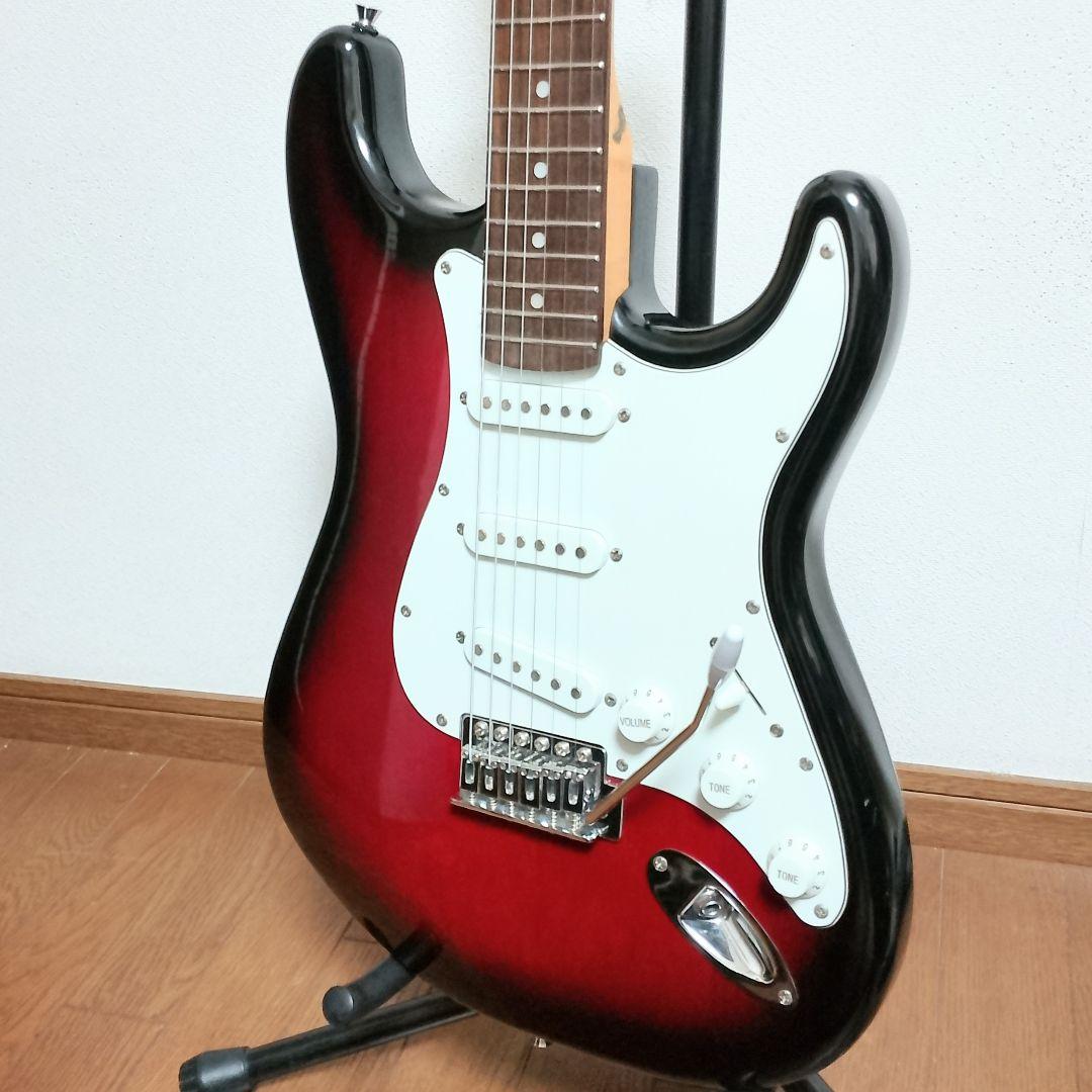 PhotoGenic　ストラトキャスタータイプ　エレキギター　弦は新品に交換済み