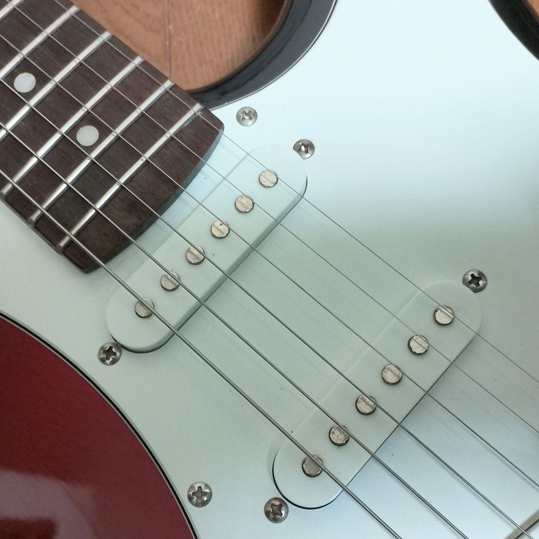 PhotoGenic　ストラトキャスタータイプ　エレキギター　弦は新品に交換済み