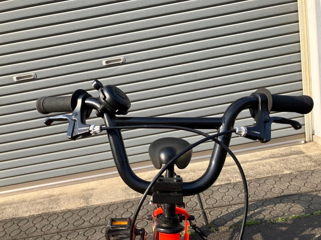 Badass company 　CRANKER 幼児用自転車 赤14インチ