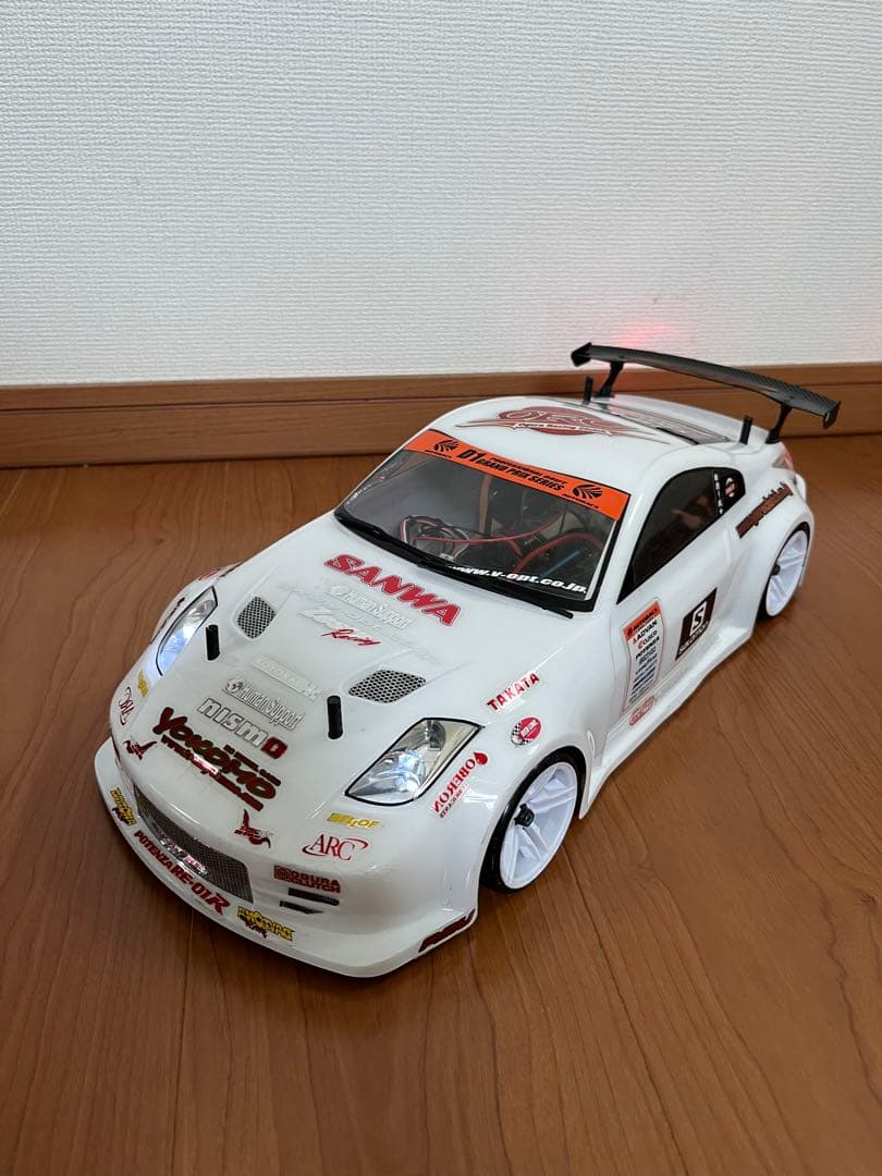 1/10 ラジコンドリフト ドリパケ Z33 LED電飾付おまけボディER34