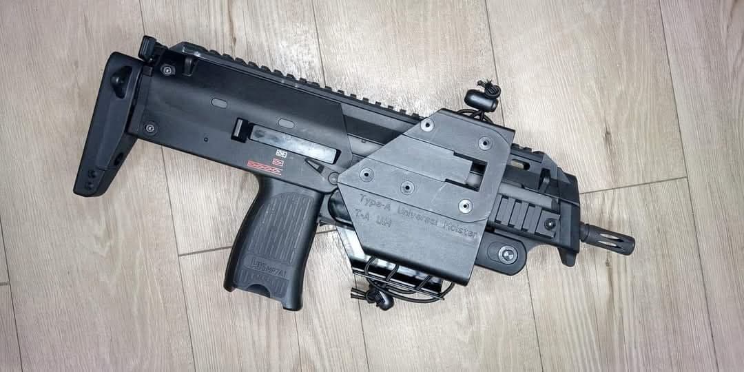 サブマシンガン カスタム ガスガン ユニバーサル ガンホルスター ④