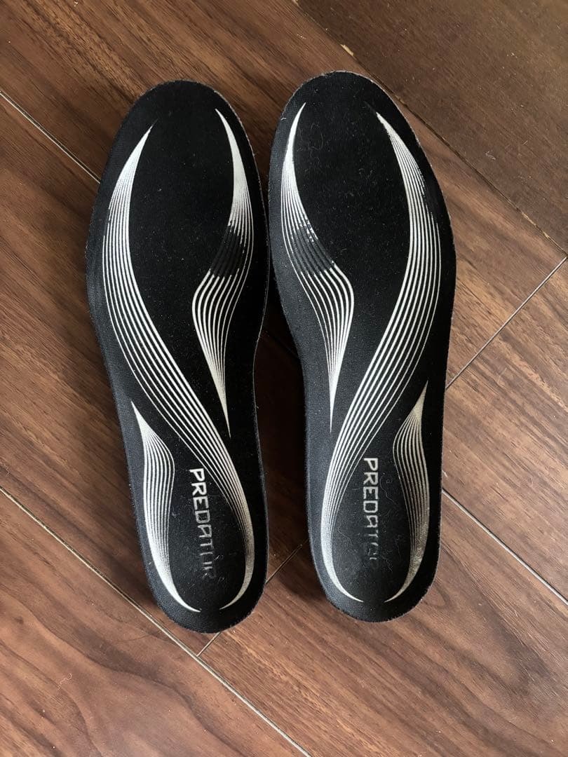 adidas Predator サッカーシューズ ホワイト/ブラック/ゴールド