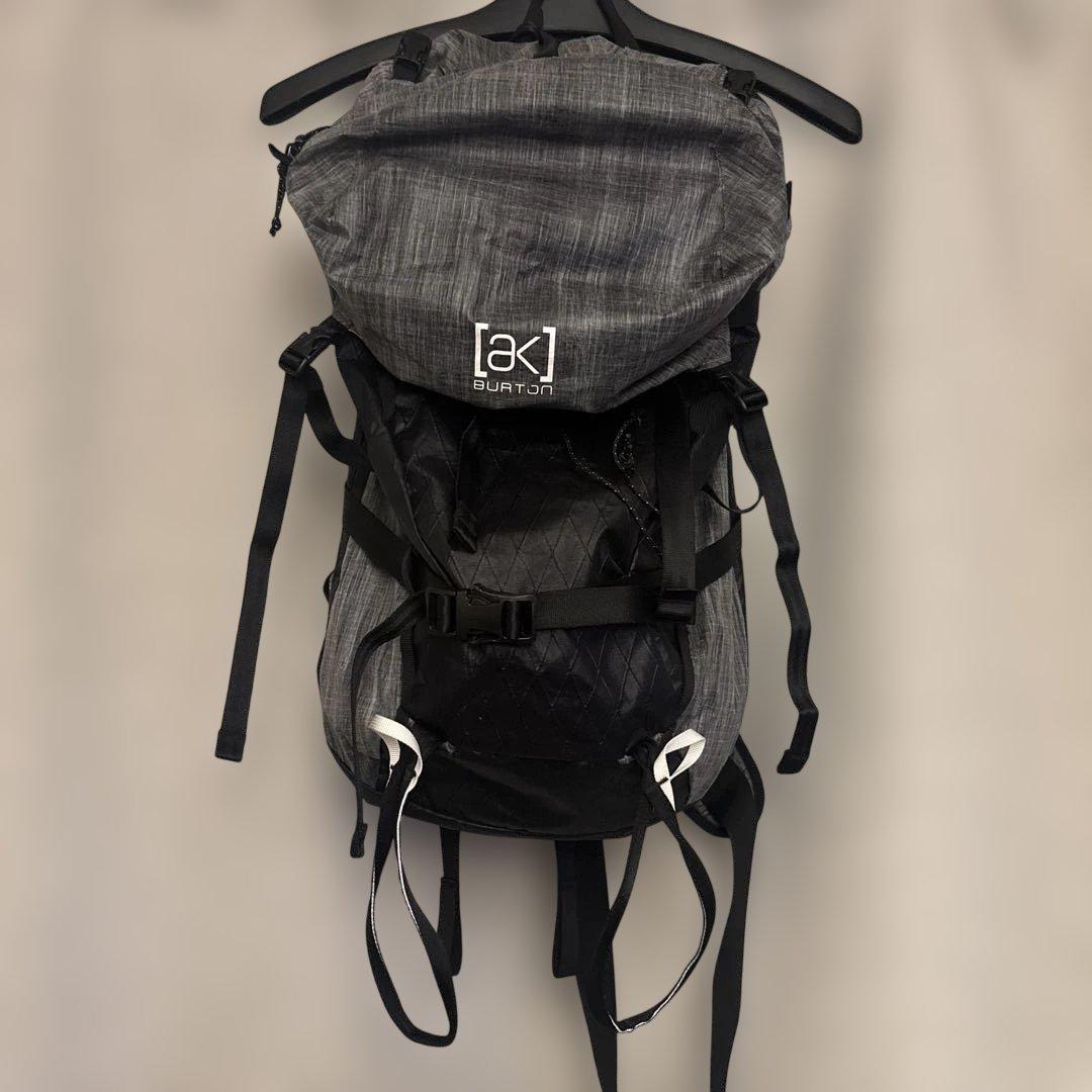 burton ak backpack 22ℓ